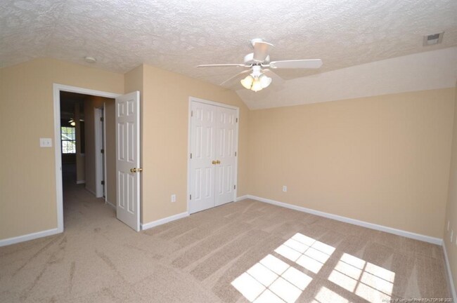 Building Photo - 361 Americana Dr