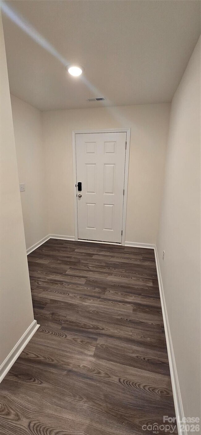 Building Photo - 1918 Tranquility Cir