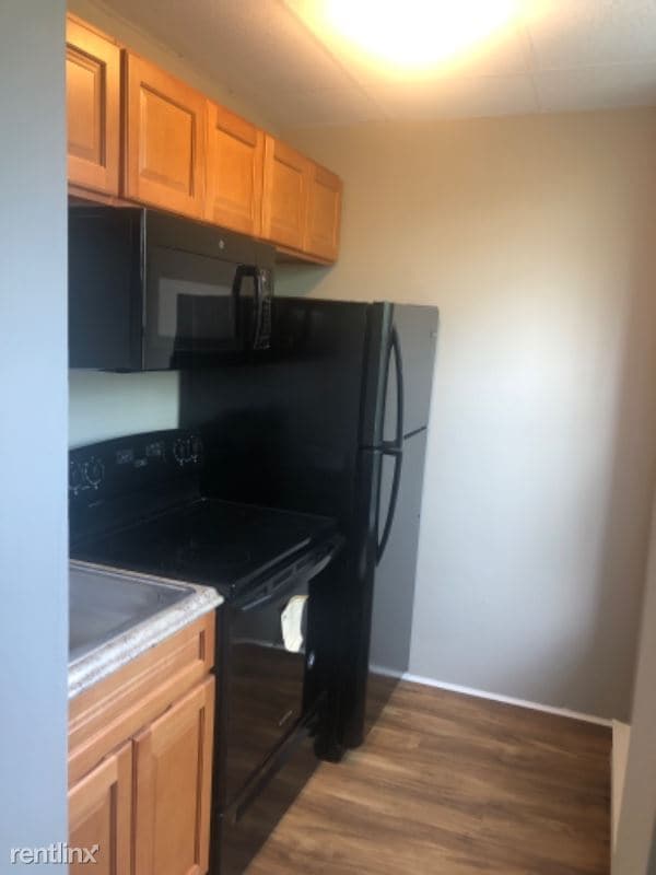 Building Photo - 2 br, 1 bath Apartment - 201-205 W Fourth st