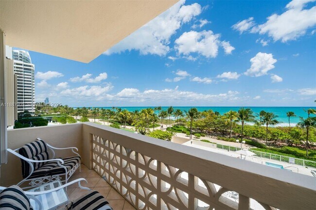 Building Photo - 10185 Collins Ave