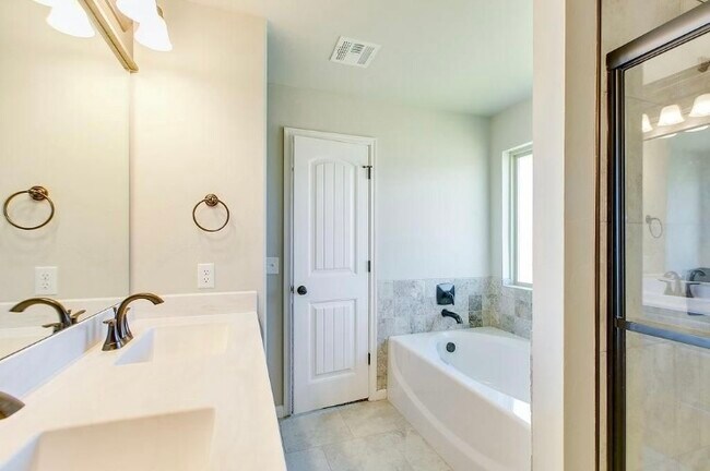 Building Photo - 3049 NW 183rd St