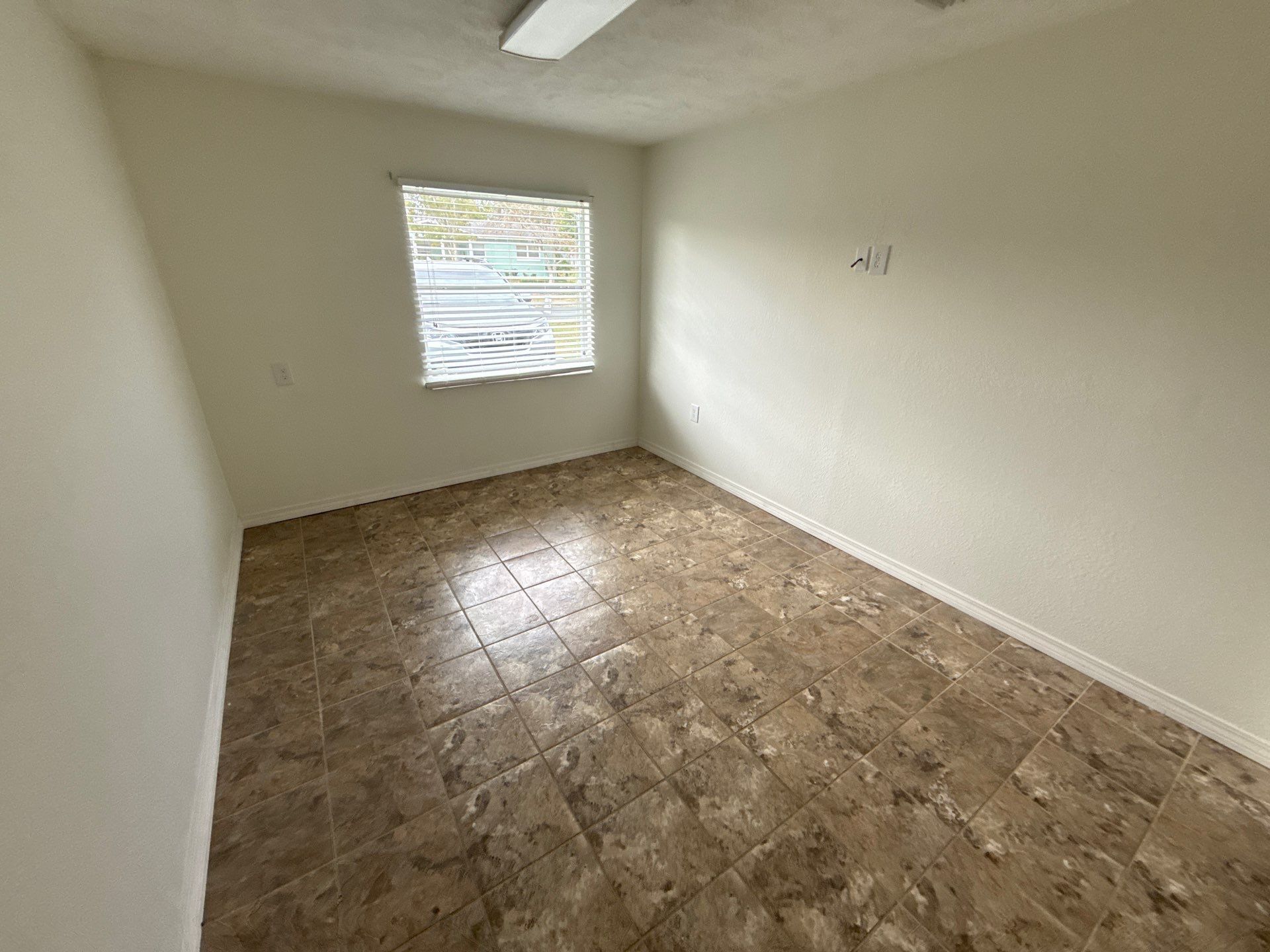 Building Photo - 306 S Monroe St