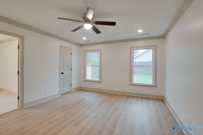Building Photo - 2042 Rosebury Ln SW