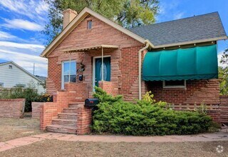 Building Photo - The Awnings