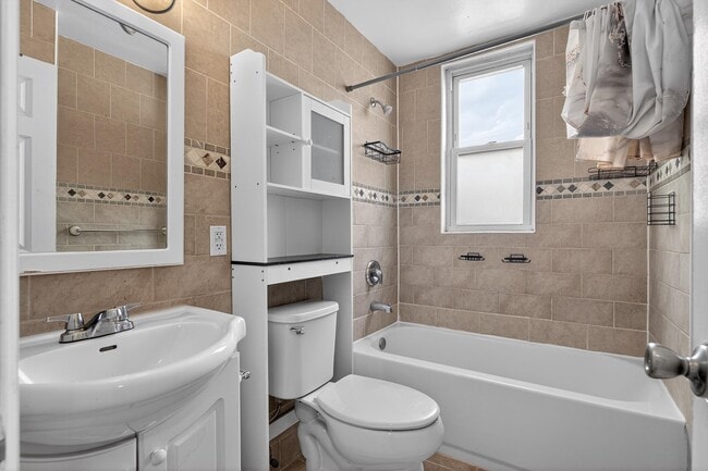 Building Photo - 497 Avenue A