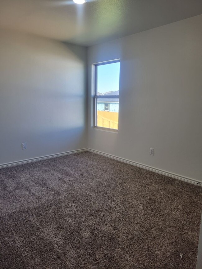 Building Photo - 2325 Zanoletti Ct