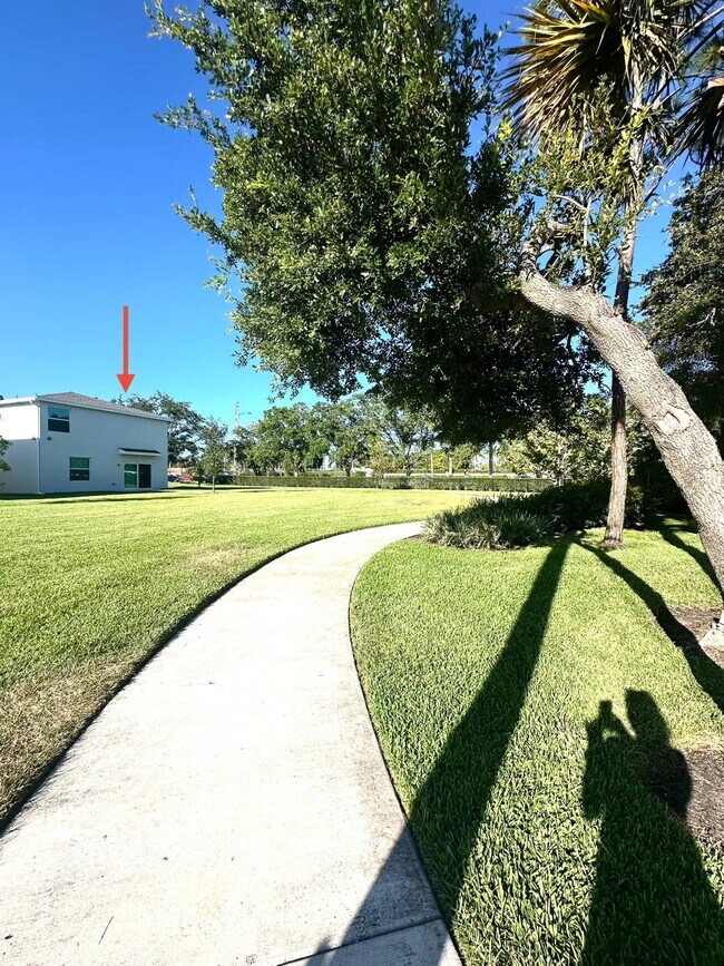 Building Photo - 4518 Dow Ln