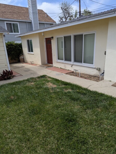 to be updated - 2417 Gates Ave