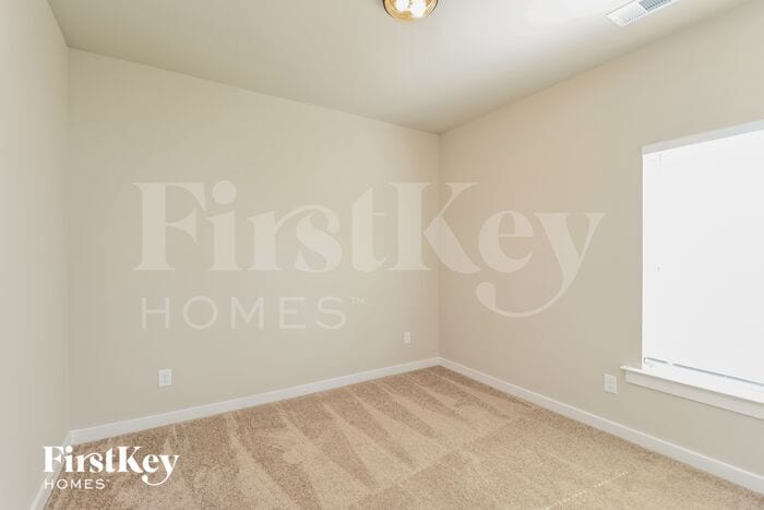 Building Photo - 310 Ridgeview Cir