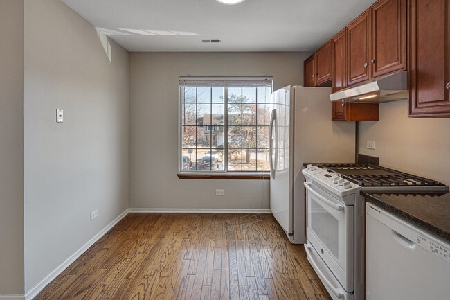 Building Photo - 972 Mallard Cir