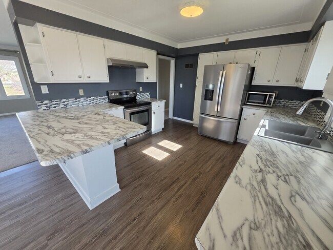 Building Photo - 3835 Lost Valley Rd SE