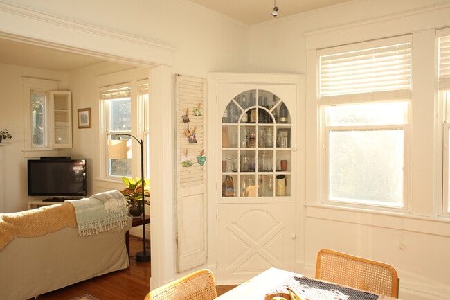 Building Photo - 119 Observatory Ave