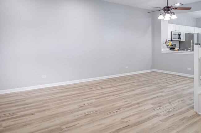Building Photo - 3083 Anton Dr