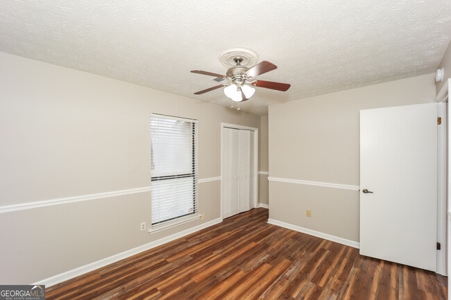 Building Photo - 145 Whitney Way