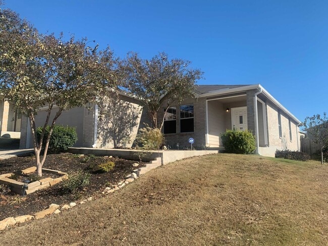 Building Photo - *COMING SOON* Beautiful Corner Lot Home in Desirable Stone Oak!