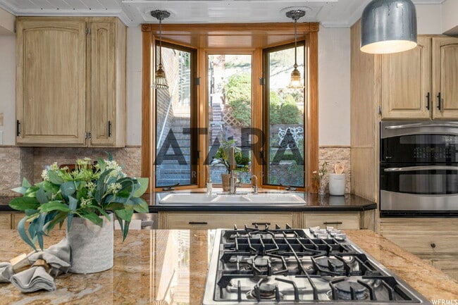 Building Photo - 1577 E Tomahawk Dr