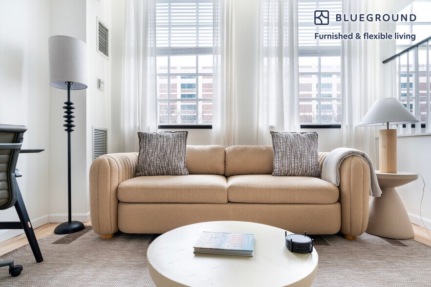 Building Photo - 106 13th St