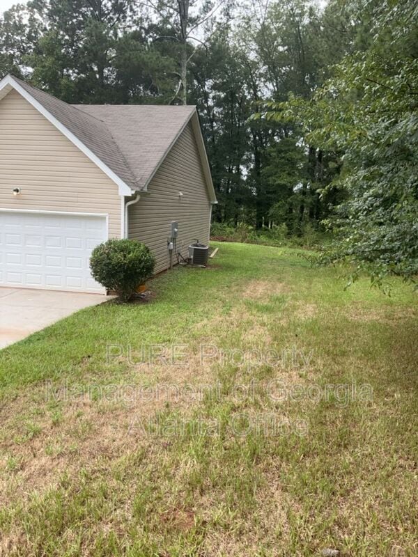 Building Photo - 160 Pine Ridge Rd