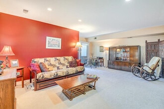 Building Photo - 8404 Mina Loma Ct