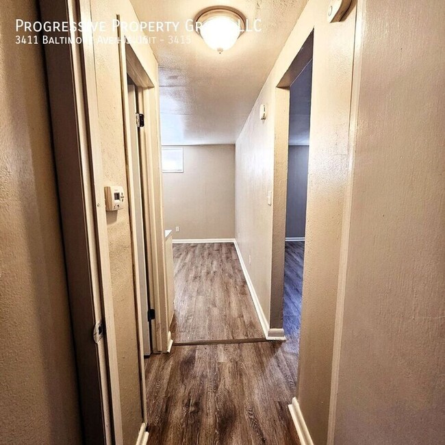 Building Photo - MOVE IN SPECIAL: Kick off your new lease s...