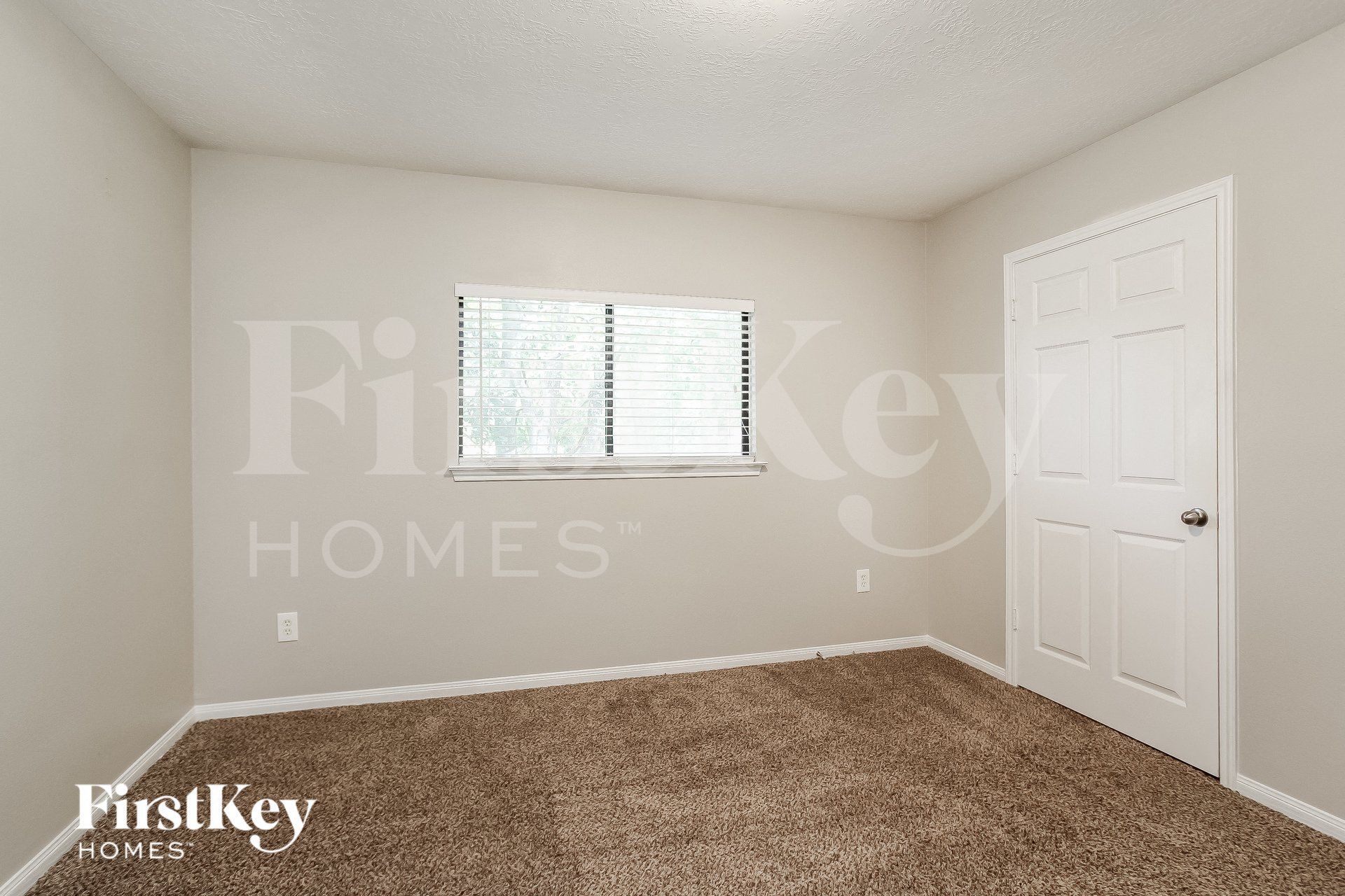 Building Photo - 2922 Eaglenest Ln