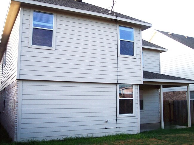 Building Photo - 26319 Longview Creek Dr