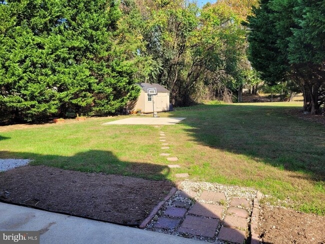 Building Photo - 4549 Natahala Dr