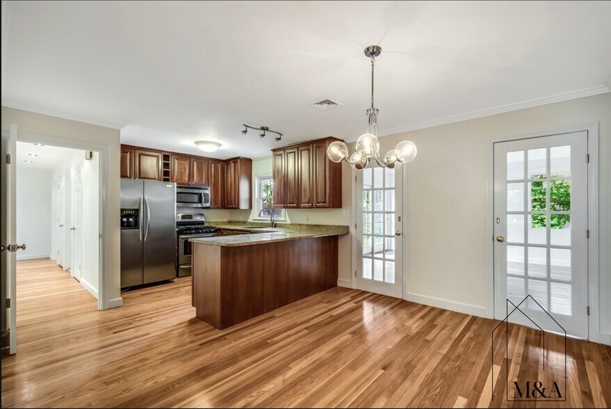 Building Photo - 43 Kendall Rd