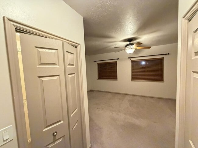 Building Photo - 1255 Wolf Hollow Ln