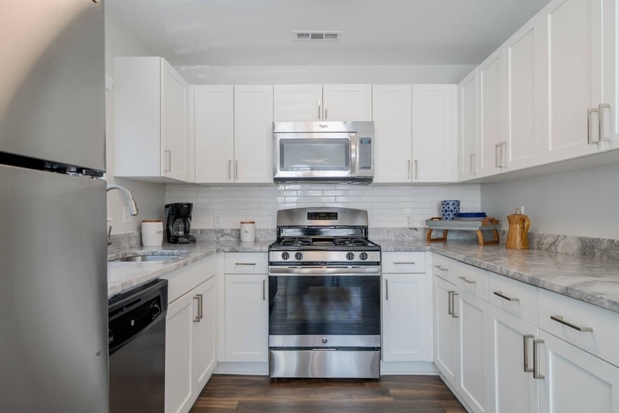Modern Kitchen at The Residences at Stevens Pond in Saugus, MA 01906 - Residences at Stevens Pond