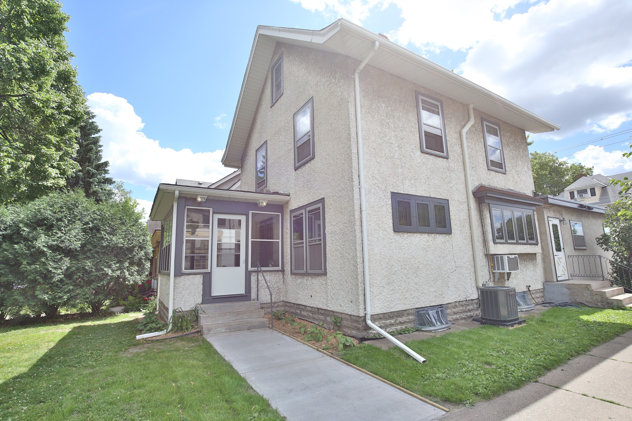 Building Photo - 3500 Garfield Ave