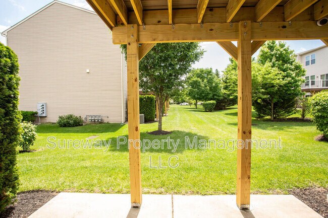 Building Photo - 172 Fela Dr