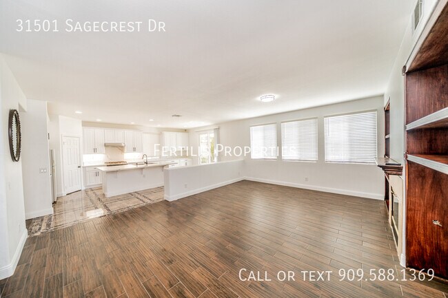 Building Photo - 31501 Sagecrest Dr