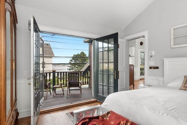 Building Photo - 46 Granite St