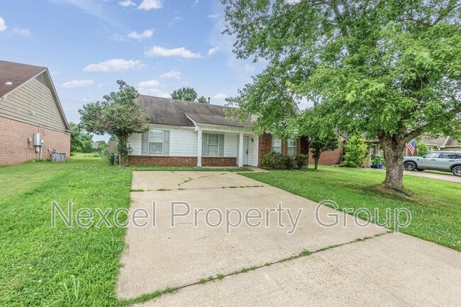 Building Photo - 2961 Churchwell Dr