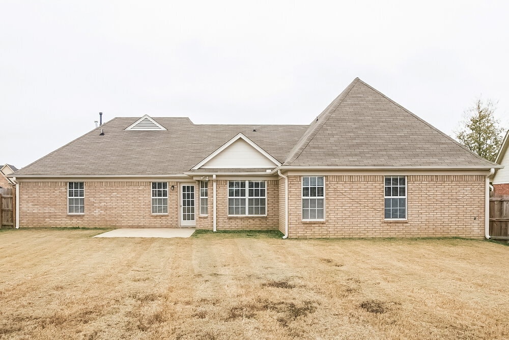 Building Photo - 8332 Pinnacle Dr