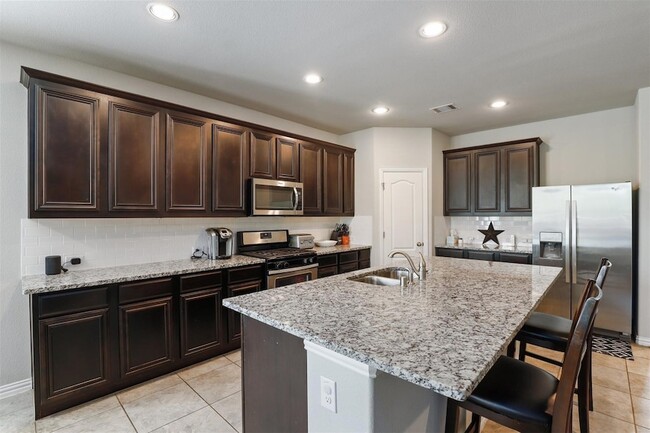 Building Photo - 3134 Grand Bay Dr
