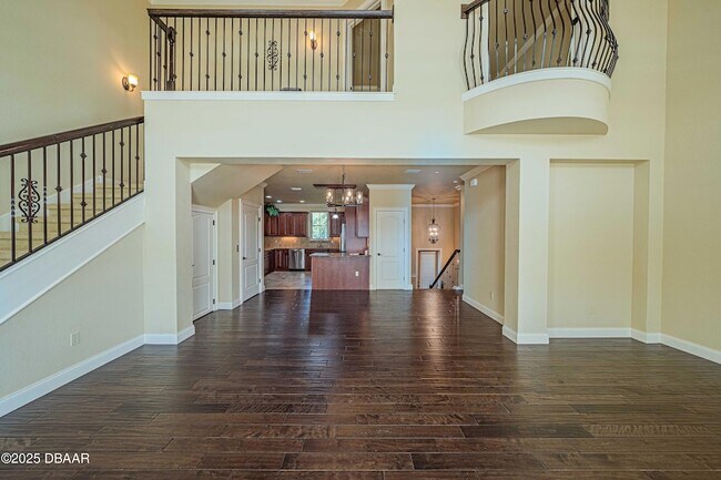 Building Photo - 5090 Riverside Dr