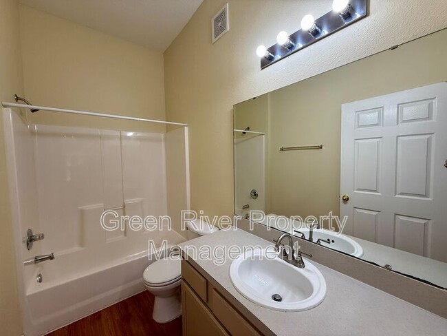 Building Photo - 6106 Maggies Cir
