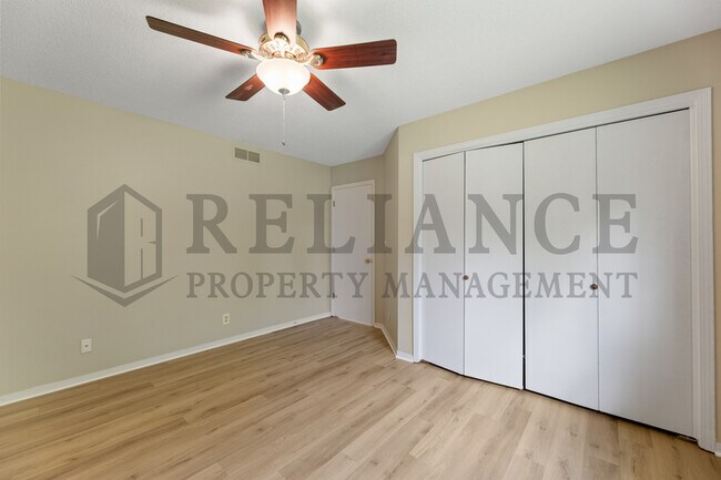 Building Photo - 6534 E 39th Ct N
