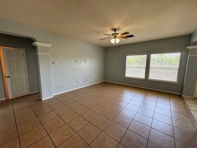 Building Photo - 6402 Taree Loop