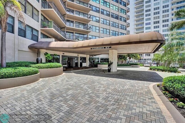 Building Photo - 3800 Galt Ocean Dr