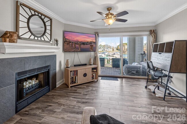 Building Photo - 18695 Vineyard Point Ln