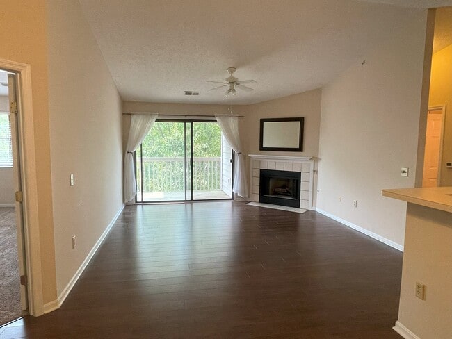 Living Room - 2317 Vicente Ct