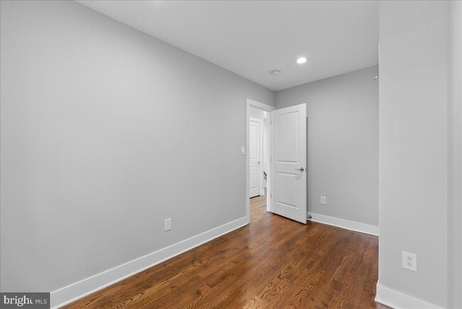 Building Photo - 1273 Oates St NE