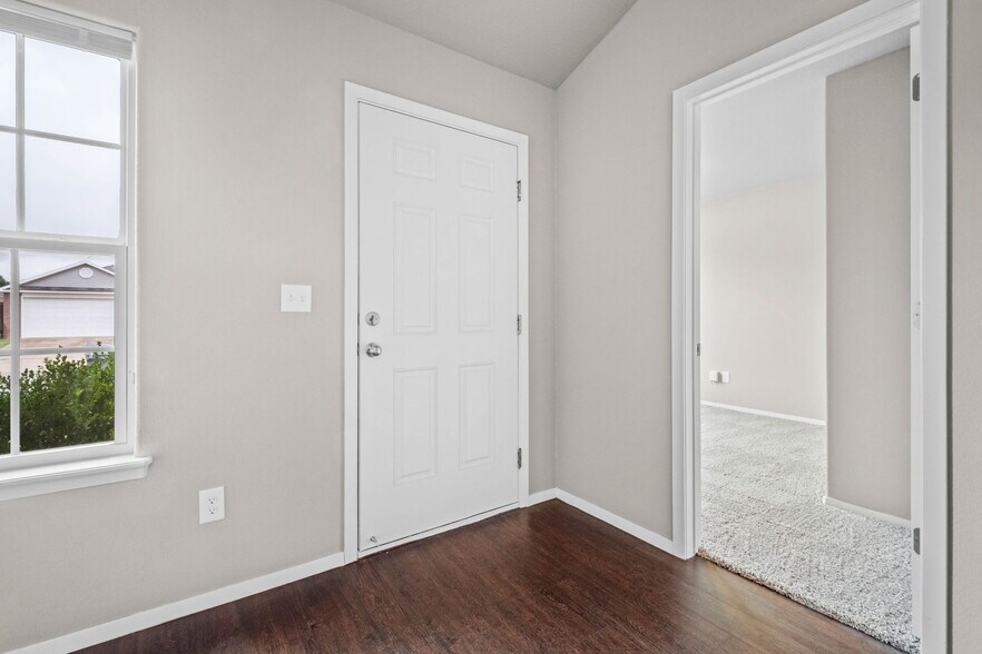 Building Photo - 1388 S Spritz Dr