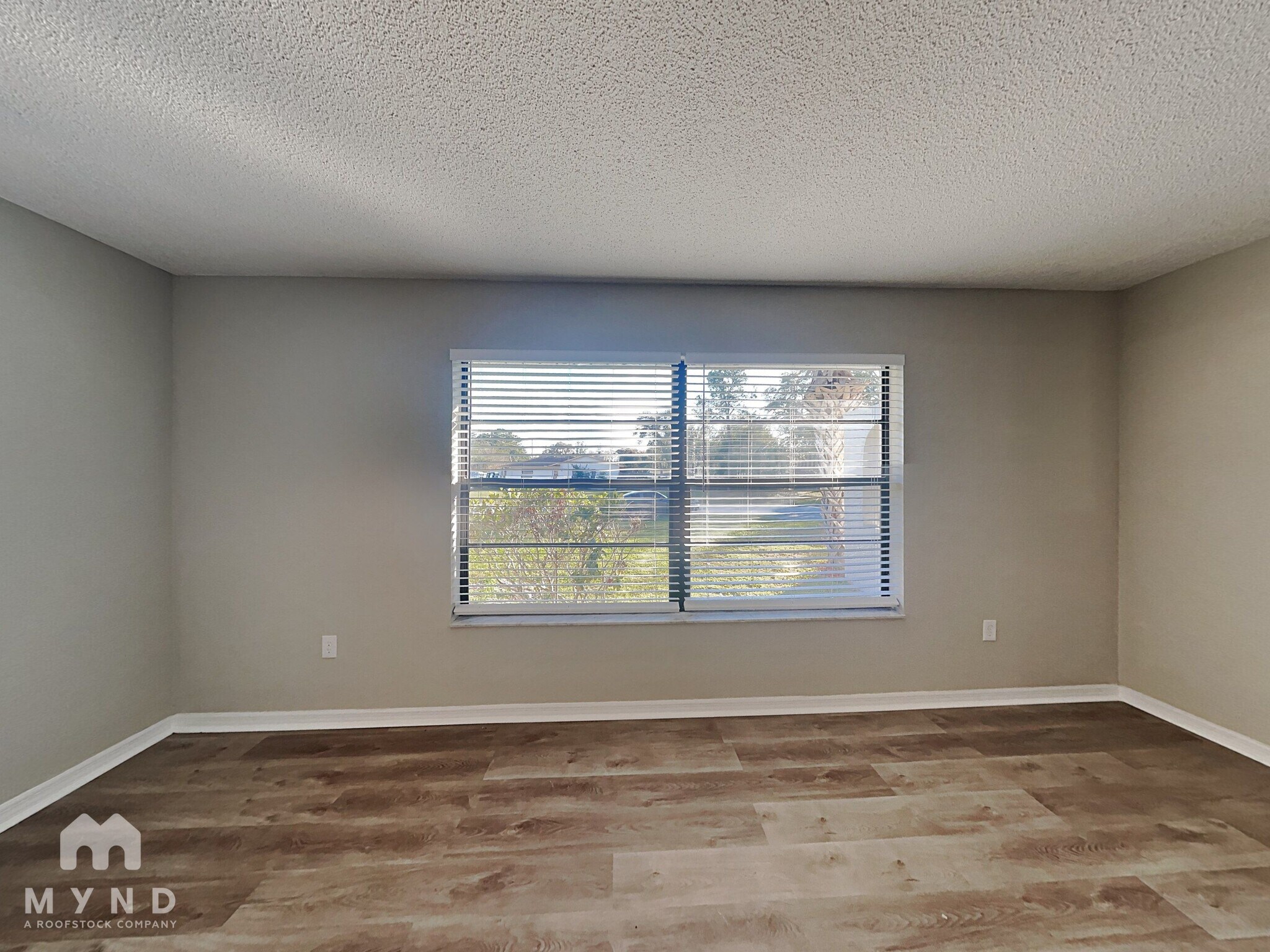 Building Photo - 10327 Lansfield St