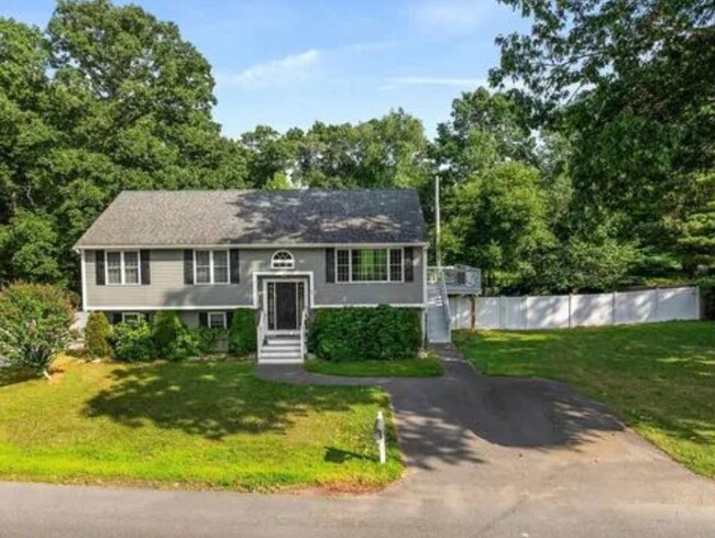 Building Photo - 96 Kilmer Ave