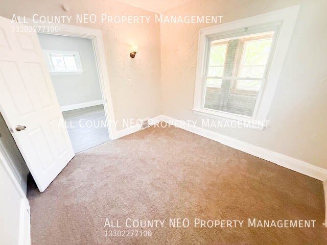 Building Photo - 12114 Soika Ave