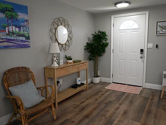 Building Photo - 1625 Meadow Lark Ln